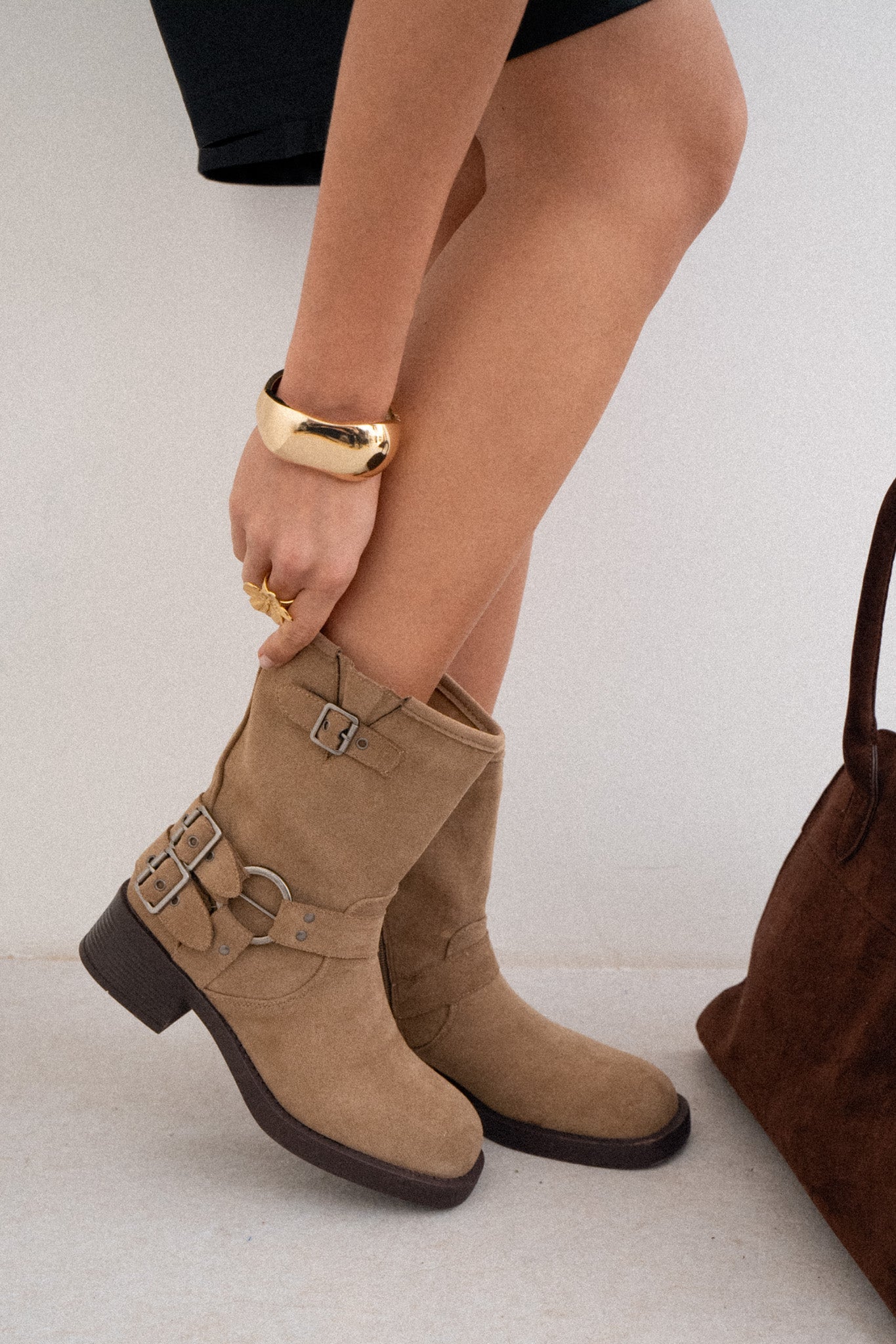 BOTTES MINA - Image 2