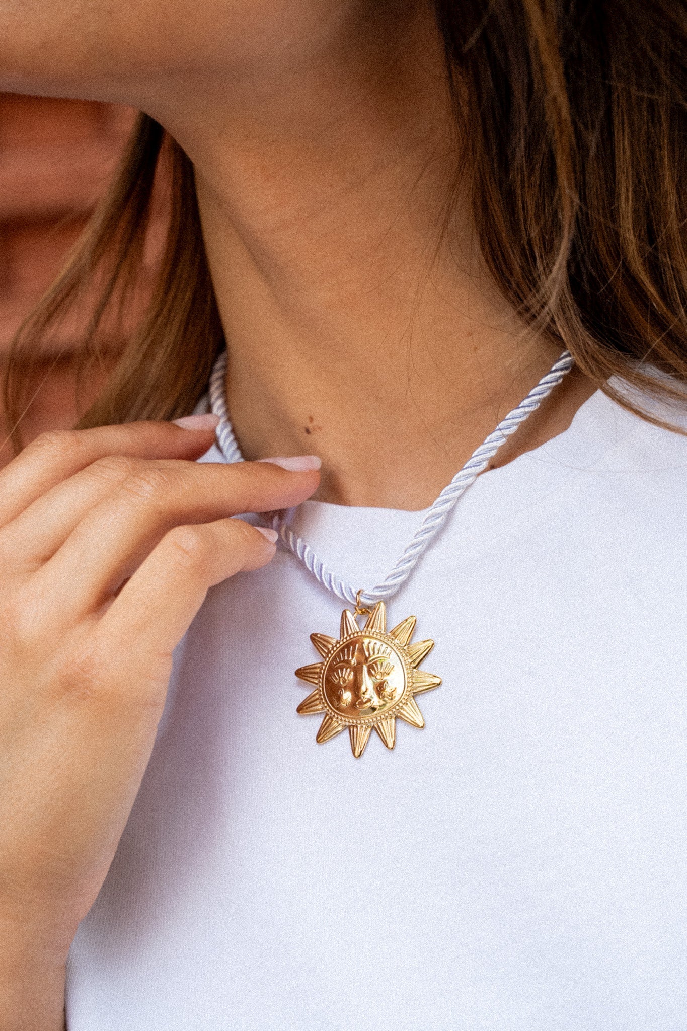 COLLIER ESTHER - Image 4