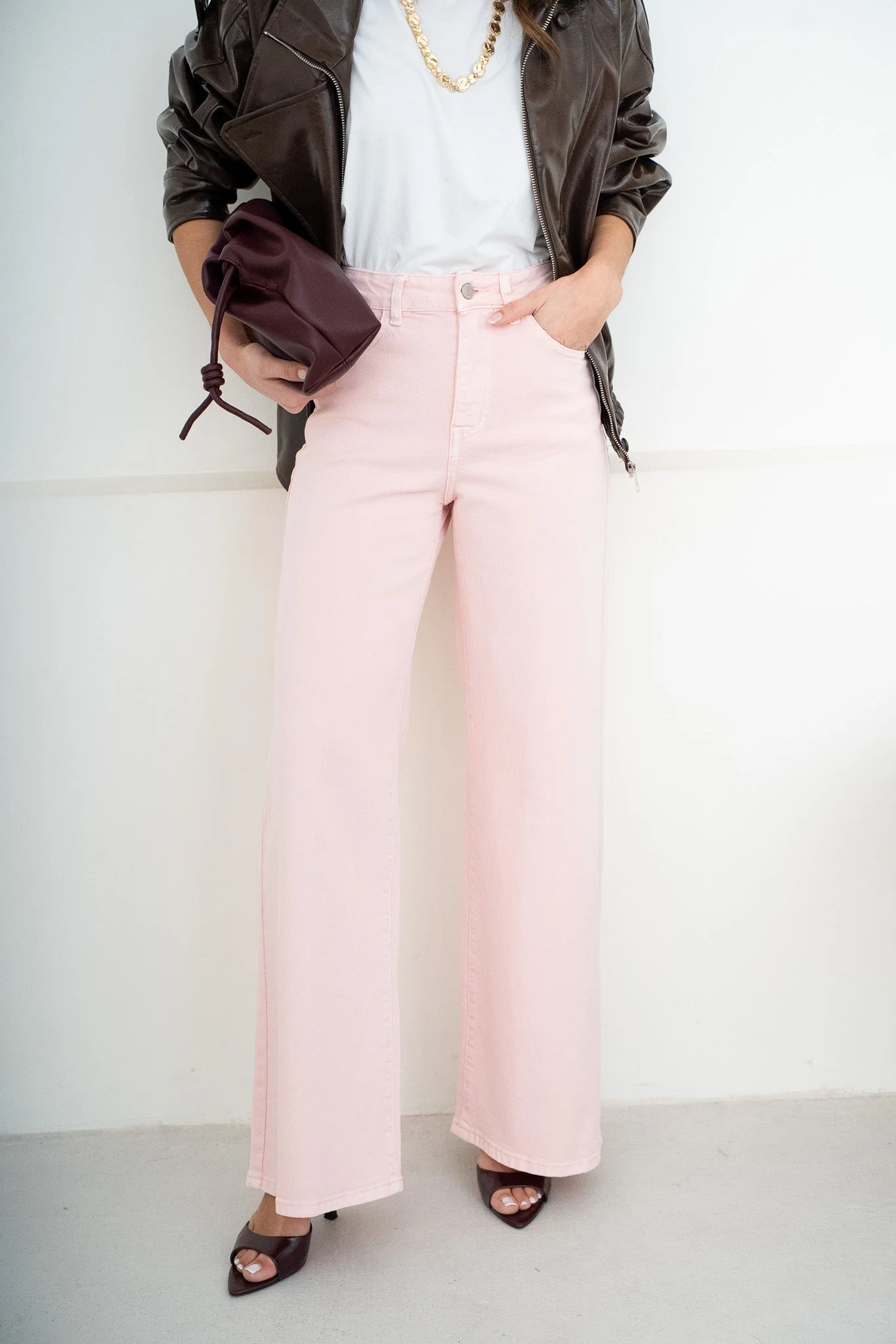 JEAN LIZZIE - Image 3
